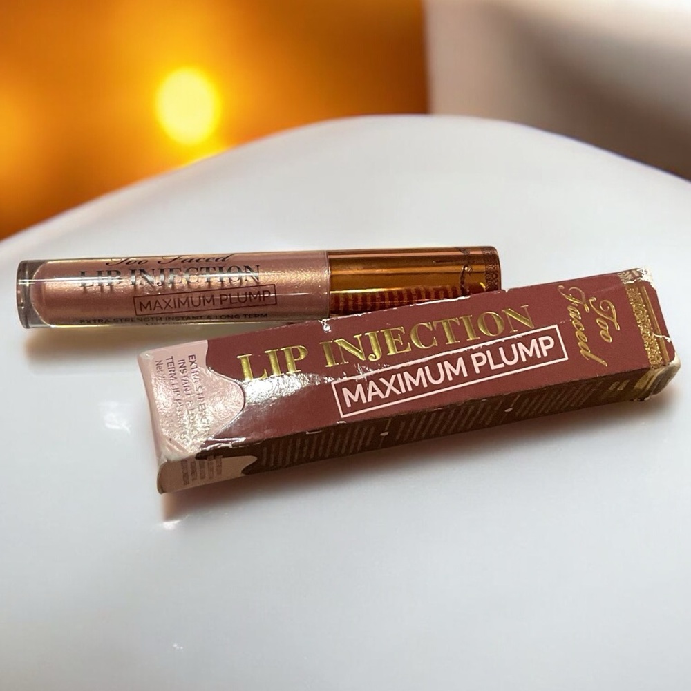 TOO FACED LIP INJECTION MAXIMUM PLUMP in Chocolate Plump
